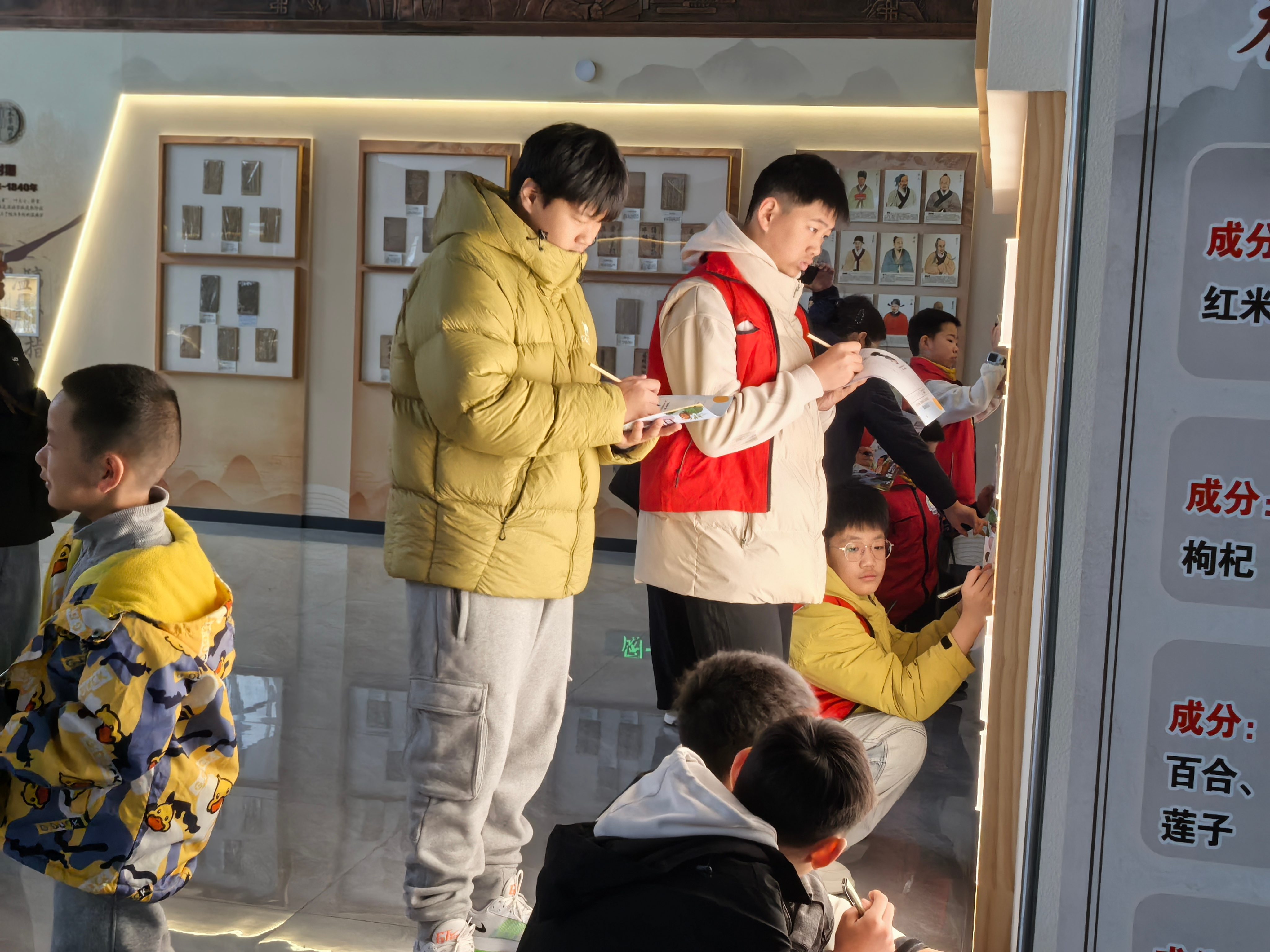 10(1).jpg 古香承文脉 巧手制香囊——巨野县博物馆走进巨野县中医医院开展特色研学活 主题活动 第3张 古香承文脉 巧手制香囊——巨野县博物馆走进巨野县中医医院开展特色研学活 主题活动 第3张